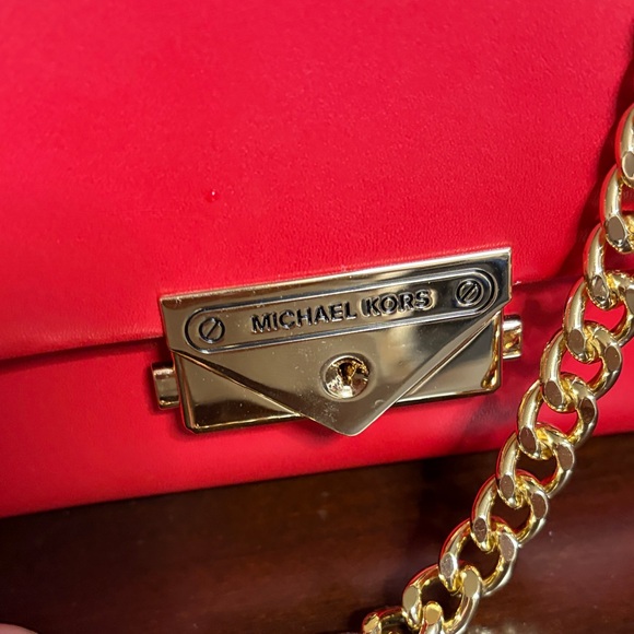Michael Kors Red Crossbody Bag with Gold Chain - Picture 3 of 8